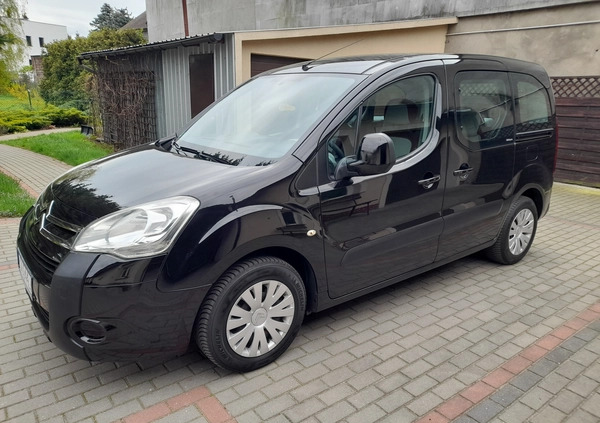 Citroen Berlingo cena 22900 przebieg: 175791, rok produkcji 2009 z Kłecko małe 407